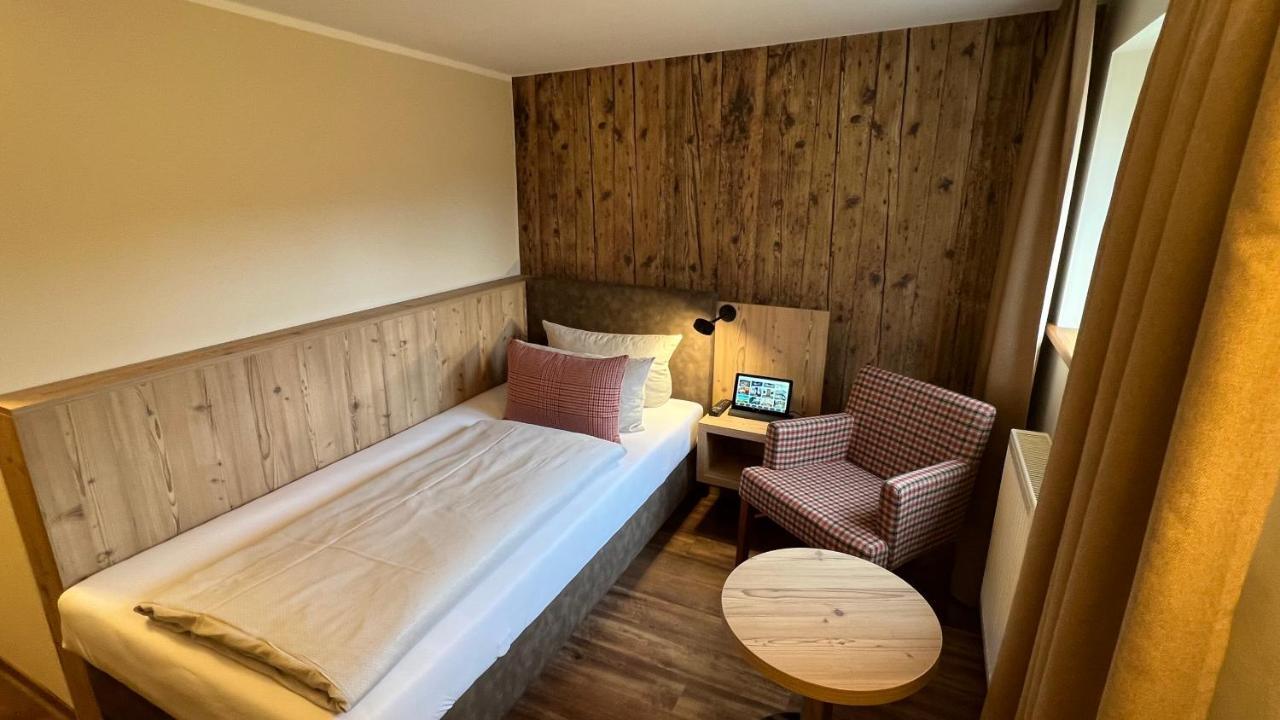 Dammschenke Gasthof & Hotel คัวร์ออร์ทโยนส์ดอร์ฟ ภายนอก รูปภาพ