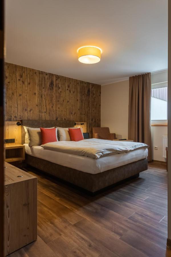 Dammschenke Gasthof & Hotel คัวร์ออร์ทโยนส์ดอร์ฟ ภายนอก รูปภาพ